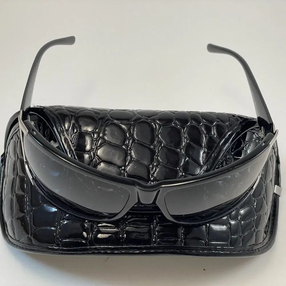 Vogue Sunglasses Women’s Black Silver VO2406S 67-16 W44/87 Mob Wife/Girl Boss